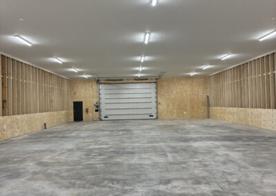 Varastohalli korjaamotarvikeliikkeelle, Kempele.