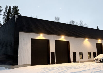 Tuotanto- ja varastotilaa Oulunsaloon, halli.