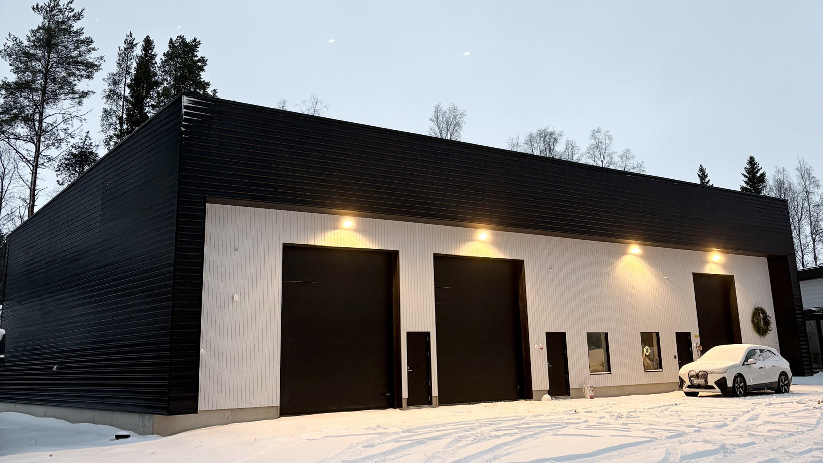 Tuotanto- ja varastotilaa Oulunsaloon, halli.