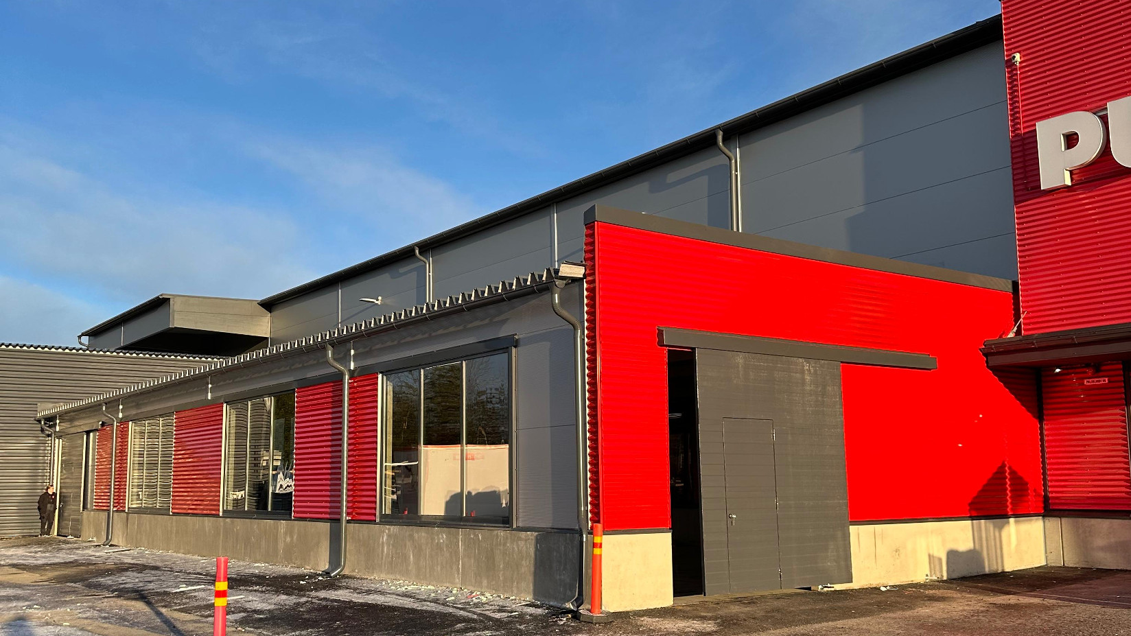 Ulkomyymälätilaa Puuilolle, Oulu.