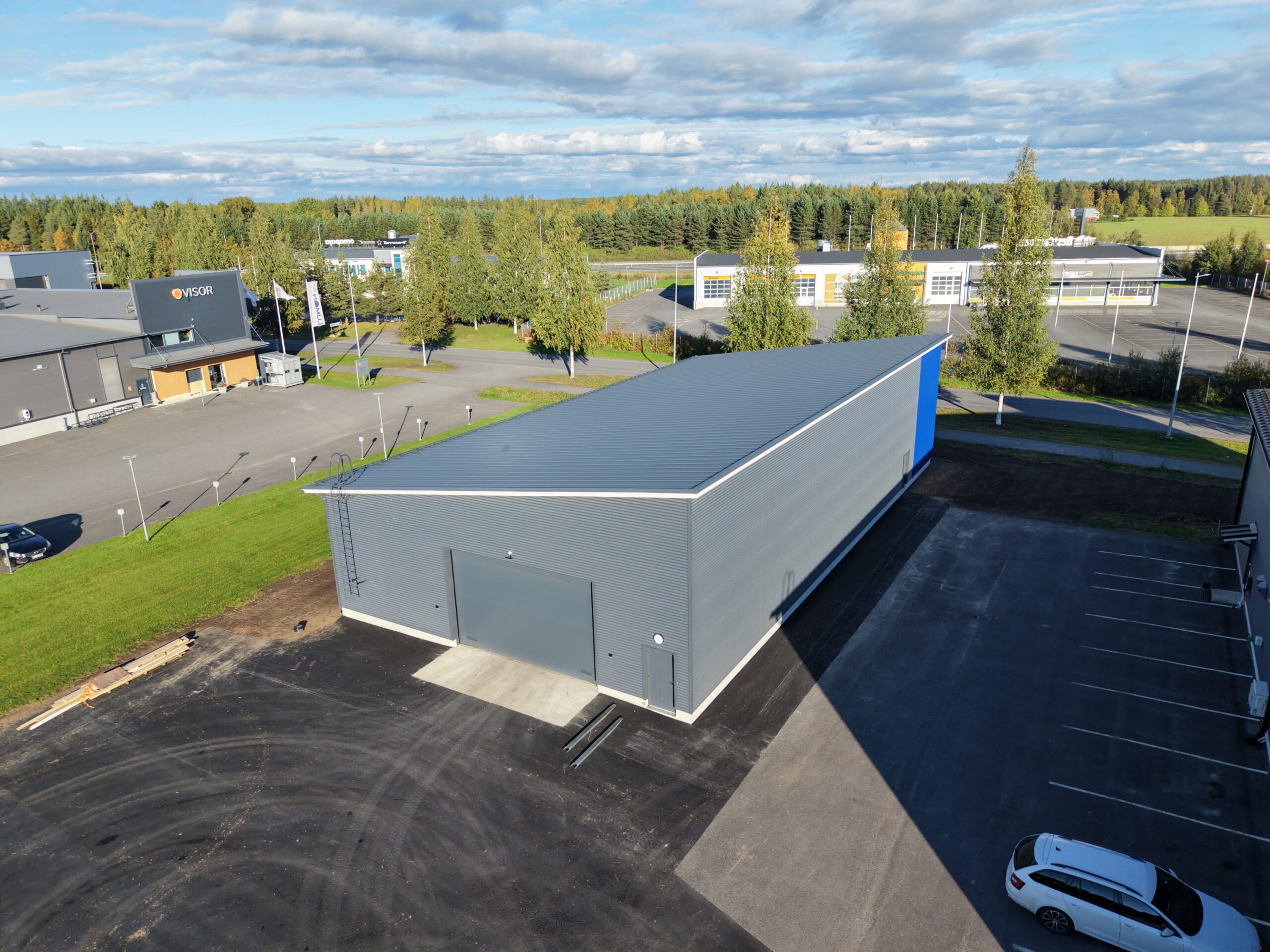 Varastohalli korjaamotarvikeliikkeelle, Kempele.