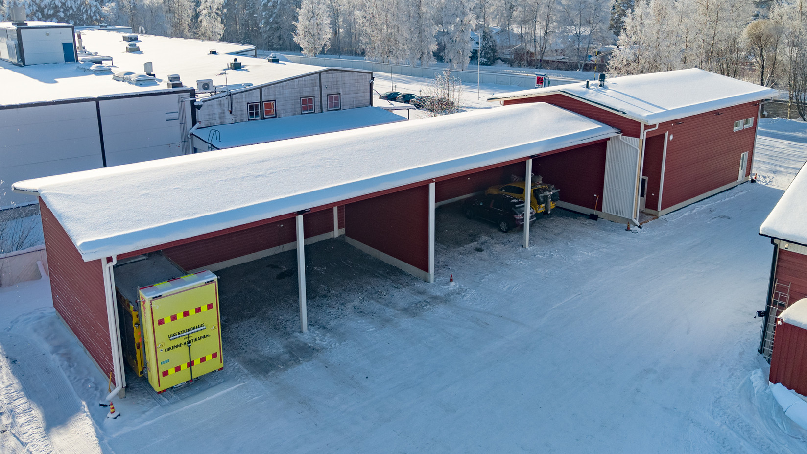 Hinaus-Hartikainen autokatos ja korjaamo/pesuhalli, Oulu.